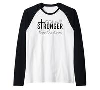 Stronger Than the Storm Faith Bible Verse Sign Inspirational Camiseta Manga Raglan
