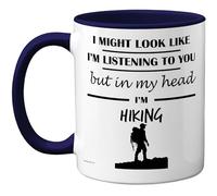 Stuff4 Taza con texto en inglés "In My Head", regalo divertido para los amantes del senderismo, hombres y mujeres, taza de cerámica de alta calidad de 325 ml, apta para lavavajillas, color azul marino
