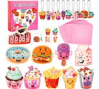 SUKKI Tarjetas de San Valentín para niños, 30 juegos con sobres, colgantes y tatuajes temporales, tarjetas de intercambio de felicitación perfectas para compañeros de clase, regalos de fiesta para