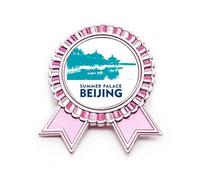 Summer Place Urban Tourism Beijing China - Broche de insignia rosa para ganador, Medium, Metal