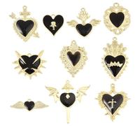 SUNNYCLUE 1 caja de 20 amuletos de Corazón Gótico de 10 estilos, Amuletos Sagrados, Pequeños Corazones de Aleación de Oro Y Negro, Colgantes de Metal para Halloween, Suministros para Hacer Joyas, Manu