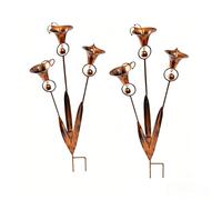Supporto da Giardino con tre Calla Lilies di Rame Fuso, Campanelli, Decorazione Artistica in Metallo per Esterni, Opinione Rustica Artigianale con Campane, Regalo Decorativo per Giardini, Verande