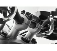 SW-Motech H=20 mm. Plateado. Triumph Str. Trip. 675 (12-16). - H=20 mm. Plateado. Triumph Str. Trip. 675 (12-16).