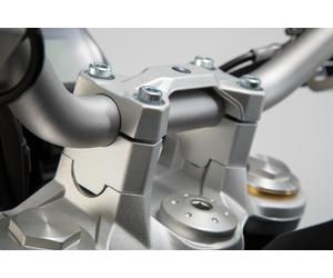 SW-Motech H=30 mm. Plateado. BMW F 850 GS/Adv, F 900 GS. - H=30 mm. Plateado. BMW F 850 GS/Adv, F 900 GS.