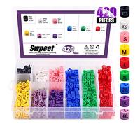 Swpeet - Juego de 420 rotuladores de plástico para colgar de 9 tamaños comunes, talla XXS - 4XL para colgar de colores, etiquetas para perchas de alambre con caja de almacenamiento