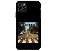Tabby Road: Cool Tabby Cats Crossing Carcasa para iPhone 11 Pro MAX