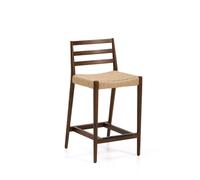 Taburete Analy con respaldo de roble macizo con acabado en nogal y asiento de cuerda, 65 cm, FSC 100%.