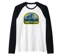 Take The Lead Cub Scout Wolf Pack Akela Outdoor Badge Camiseta Manga Raglan