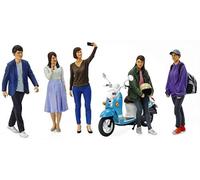 Tamiya 1:24 Scale Figure Set Campus Friends II - Model Kit, Plastic Kit, Assembly Kit, Detailed Reproduction, Unpainted