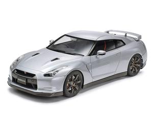 Tamiya 300024300 - 1:24 Nissan GT-R Street Version (Importación USA)