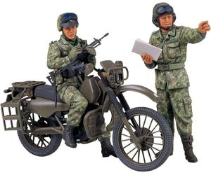 Tamiya - Maqueta para montar, set de motocicleta militar de reconocimiento de la JGSDF (35245)