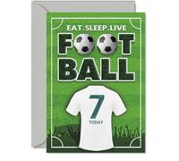 Tarjeta de 7º cumpleaños con texto en inglés «Eat Sleep Live Football» con camiseta blanca, número clásico 7, garantizado para emocionar a cualquier joven fanático del fútbol, tamaño A5, sobre