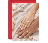 Tarjeta de aniversario sentimental - A Love That Lasts - Primer plano de manos unidas con anillos de boda - Celebra momentos compartidos juntos - A5, sobre incluido