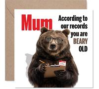 Tarjeta de cumpleaños divertida para mamá, oso con gafas que ofrece un veredicto descarado, dibujos animados de animales humorísticos y leyenda ingeniosa, cuadrada de 145 mm, sobre incluido