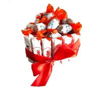 Tartas Kinder: Cesta de chocolate perfecta para regalar en Navidad, San Valentín y cumpleaños con Kinder Bueno, Schoko Bons, Ferrero y flores preservadas (Corazón mini)