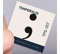 Tatuaje PUNTO Y COMA - Temporalis® | Tatuajes temporales adultos - Cosmético certificado por la UE, vegano y resistente al agua - Dura 1 a 2 semanas [ Tattoo Pequeño punto y coma ]