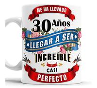 Taza 30 cumpleaños - Taza aniversario desayuno - Me ha llevado 30 años llegar a ser increíble y casi perfecto (30 años)