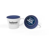 Taza con texto "Believe all things are possible"