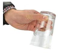 Taza de agua flotante mágica para trucos mágicos. El agua boca abajo no fluirá trucos