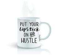 Taza de café Funny Work Hard de Crazy Cool Mugs | Put Your Lipstick On and Hustle, 325 ml, color blanco