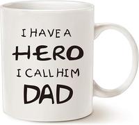 Taza de café para el Día del Padre para papá, Tengo un héroe, lo llamo papá, divertida y perfecta para el Día del Padre y para papá, color blanco, 11 oz