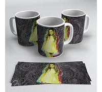 Taza de Cerámica de Ariadna una cantante que es una famosa muy grande. (Psicodelica)