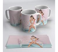 Taza de Cerámica de Ariadna una cantante que es una famosa muy grande. (Sofa)
