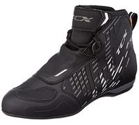 TCX - R04D Waterproof, Zapatillas de Moto Impermeables para Hombre, Certificadas con Membrana T-DRY, Cordones y Cierre de Velcro, Parte Superior de Malla, Negro/Blanco