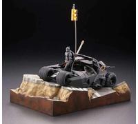 TDK TRILOGY BATMOBILE TUMBLER DIORAMA Statua Kaiyodo