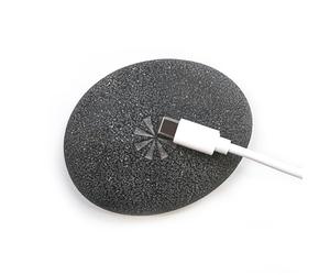 Tech Candy The Holding Stone - Anclaje magnético para cable de escritorio con peso para cables de carga, universal, USB, Lightning, organizador de cables magnético para escritorio, mesita de noche