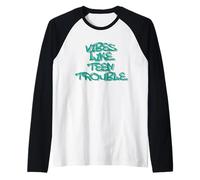 Teen Trouble Vibes Edgy Statement Design Camiseta Manga Raglan