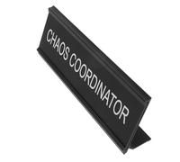 TEHAUX Placa de Escritorio para Oficina Casa de Aleación de Aluminio Forma de L Letrero Decorativo Texto Legible para Coordinador del Caos Soporte Multifuncional para Mesa 6X18 CM