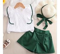 TEMU Conjunto para niñas con top verde con volantes y botones, shorts y sombrero con bolsillos, ideal para actividades al aire libre.