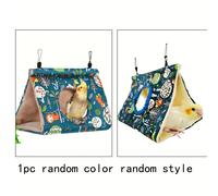 TEMU Un artículo, el color y el estilo del accesorio se enviarán al . Un triangular para loros para el de invierno, una hamaca de felpa para pájaros y una casa para dormir para loros, sin batería.