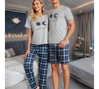 TEMU Un conjunto casual para el hogar de hombre que una camiseta y pantalones cortos a cuadros azules, adornados con diseños de estrellas y .