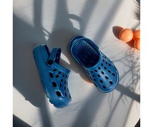 TEMU Zuecos nuevos de color liso con gruesa y transpirables para niños y jóvenes, zapatos de playa transpirables y ligeros para bebés y niños pequeños para caminar en interiores/exteriores