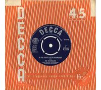 The Bachelors - In The Chapel In Moonlight