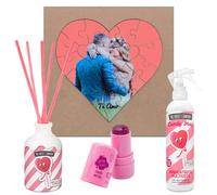 The Fruit Company Estuche Regalo Piruleta Corazón Candy Shop - Set Aromático y Belleza - Spray + Mikado + Blush Gelatina + Puzzle Corazón Personalizable - 4 Piezas (Regalo Romántico Original)