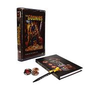 SD Toys Set de papelería Los Goonies – Cuaderno A5, Bolígrafo y 4 Chapas Premium