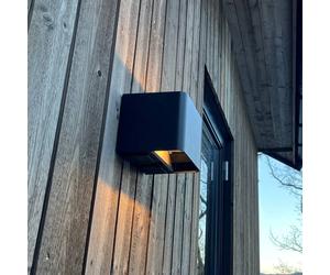 The Light Group SLC Shadow aplique LED exterior up/down 2 x Schuko