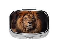 The Lion's Gaze - Pastillero de viaje con 2 compartimentos, mini pastillero portátil, caja de almacenamiento de medicamentos para vitaminas