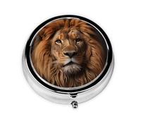 The Lion's Gaze - Pastillero redondo portátil, cabe en el bolsillo de tu bolso, pastillero ligero de 3 compartimentos,
