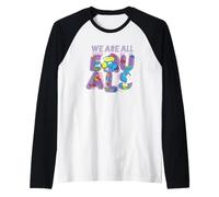 The Smurfs Climbing We Are All Equals Camiseta Manga Raglan