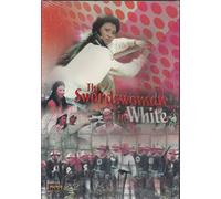 The Swordswoman in White