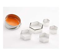 Thermohauser 8300031780 - Juego de moldes para galletas (acero inoxidable, hexagonal, borde liso, 6 piezas) 4,5 - 9,5 cm, empaquetado en caja de almacenamiento de hojalata.