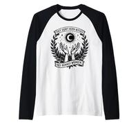 They Didn't Burn Witches Women Feminism Feminist Witch Camiseta Manga Raglan