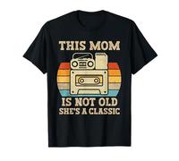 This Mom Is Not Old, es una clásica cinta de casete de música retro Camiseta