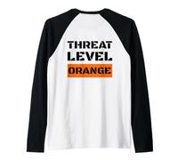 Threat Level Orange High Risk of Trump Ruining America Camiseta Manga Raglan