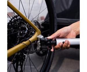 Thule Axle Mount ezHitch Plate with Quick Release Skewer Placa de montaje del eje con tornillo de cierre rápido