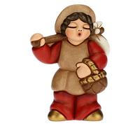 THUN - Figura Belén Hombre con Fagot - Decoraciones Navidad Casa - Línea Belén Clásico, Variante Roja - Cerámica - 6 x 3,8 x 8 h cm